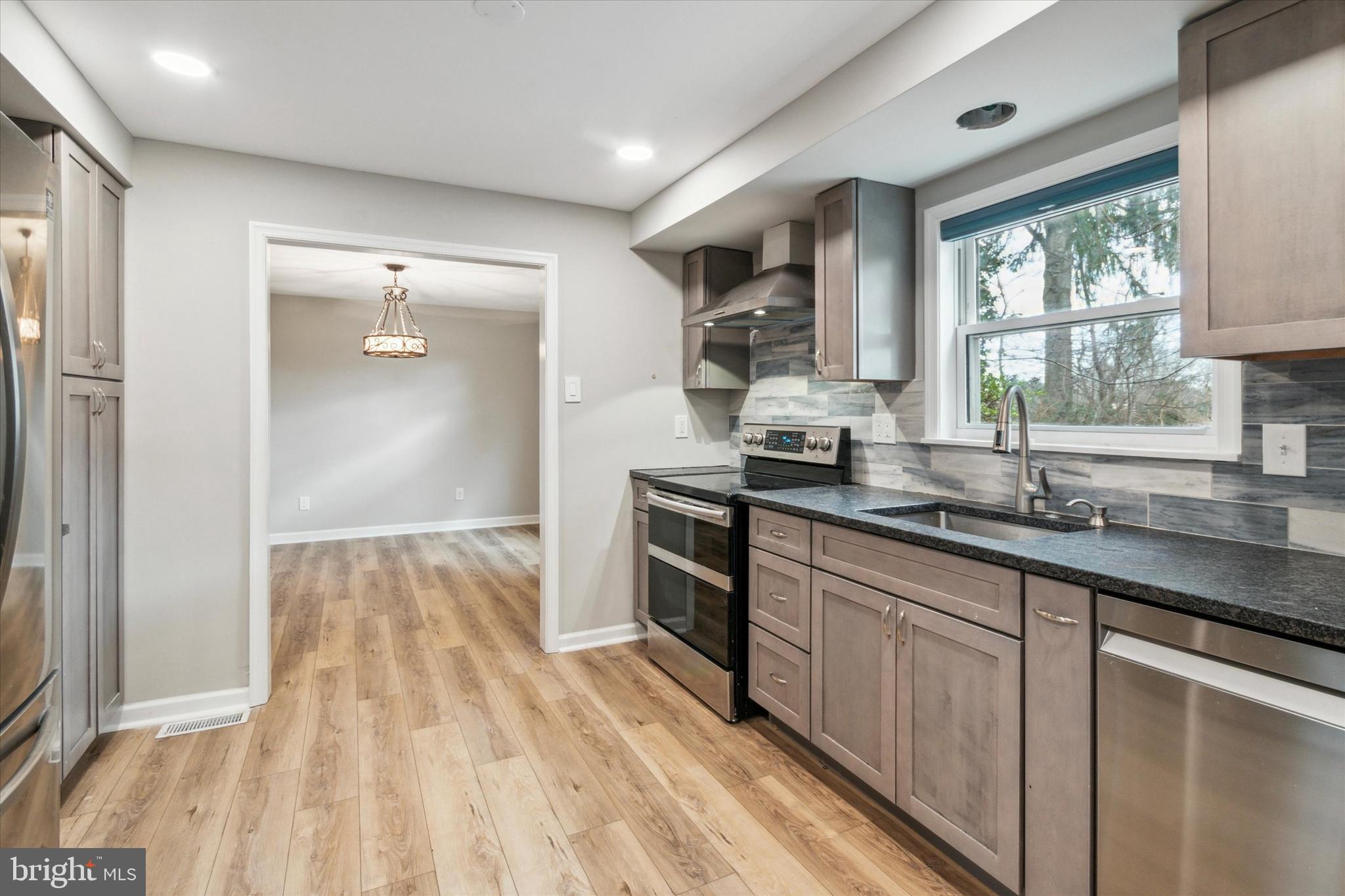 495 Beatty Road Springfield, PA 19064 - Photo 7 of 23 Kitchen