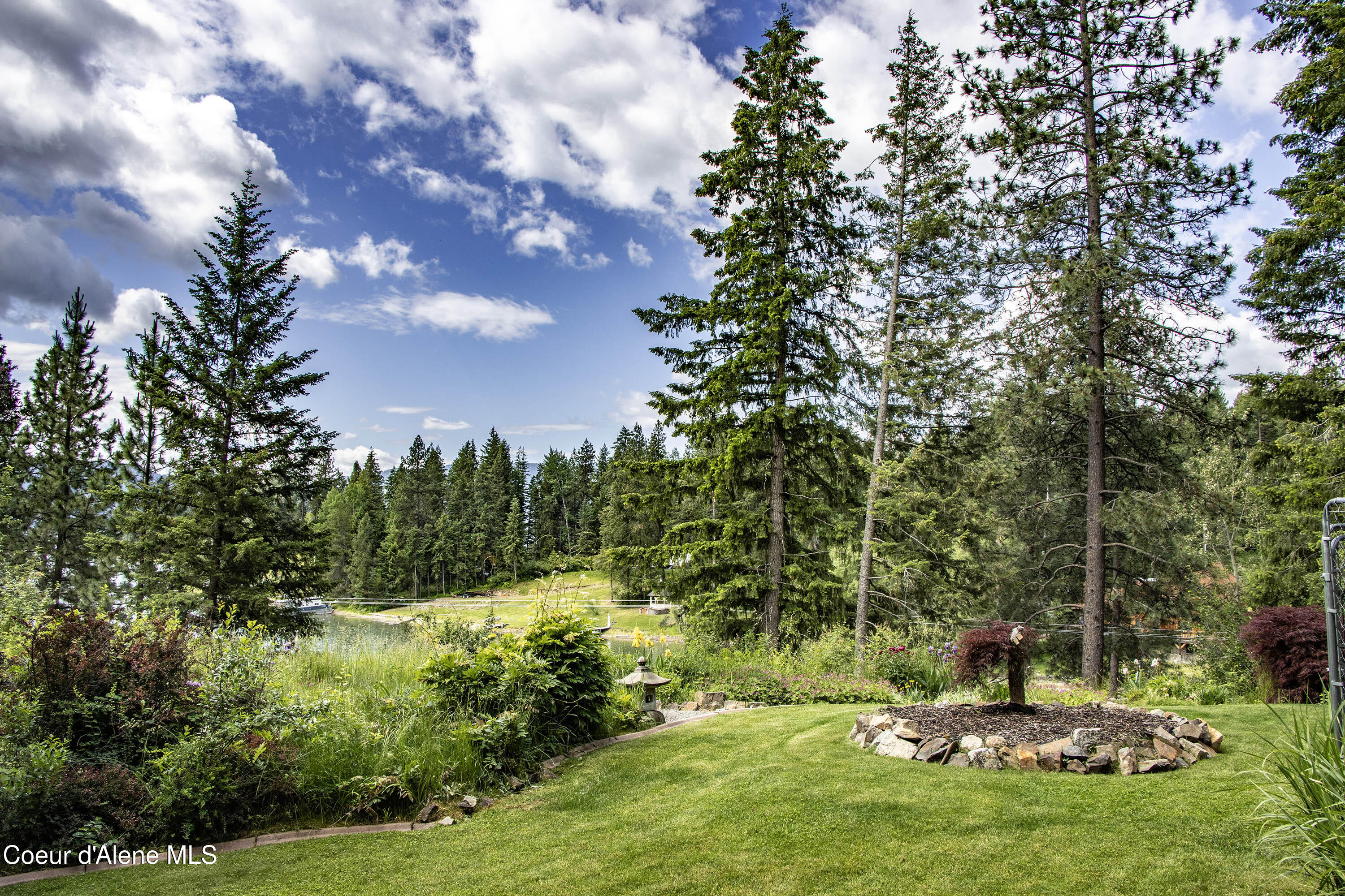 2385 Sunnyside Road Sandpoint, ID 83864 - Photo 51 of 64 Ground View to Lake