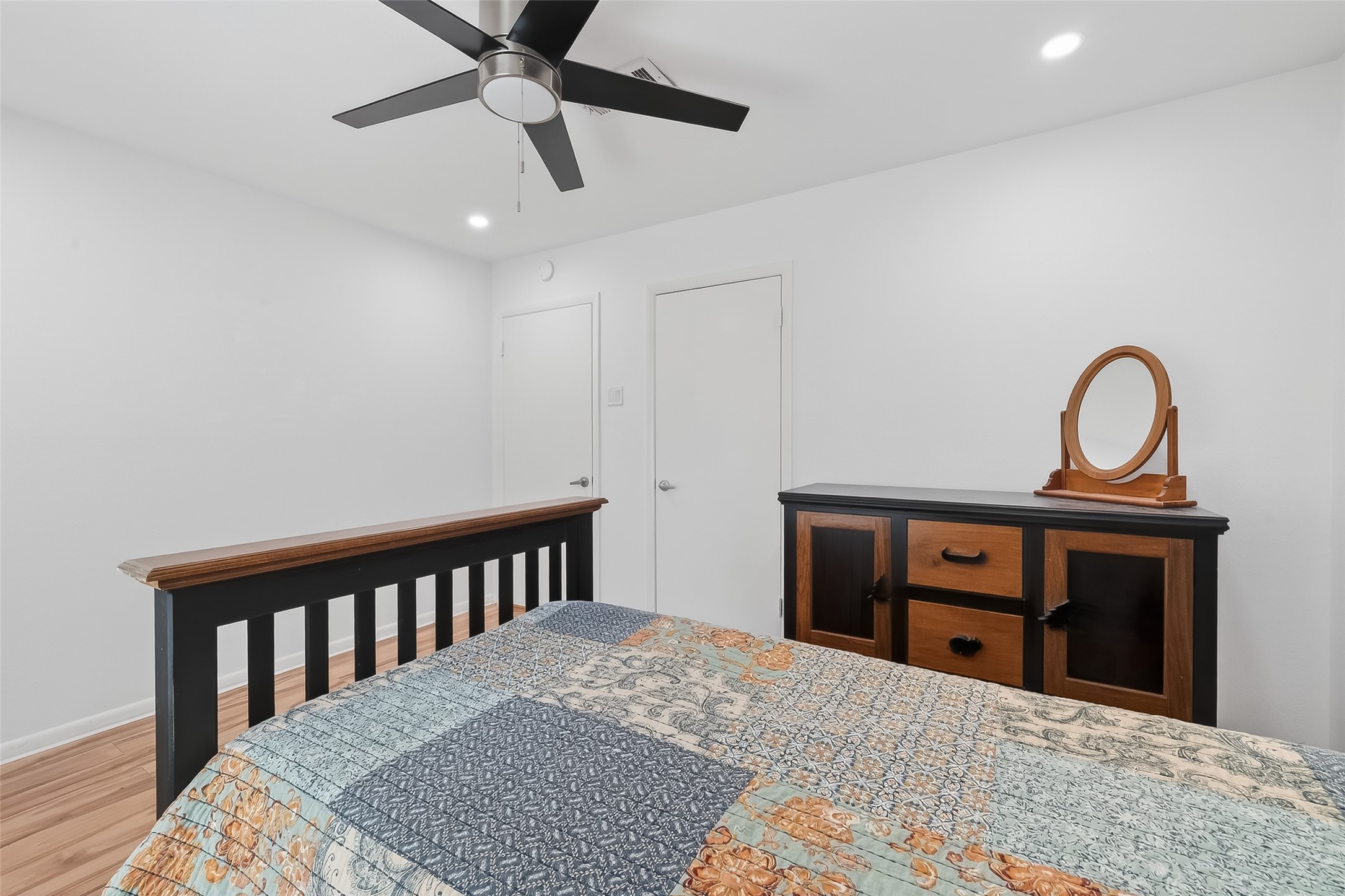 7014 Concho Street Houston, TX 77074 - Photo 33 of 46 Apposite view. The door to the left opens to the hall. The door to the right is to the closet.