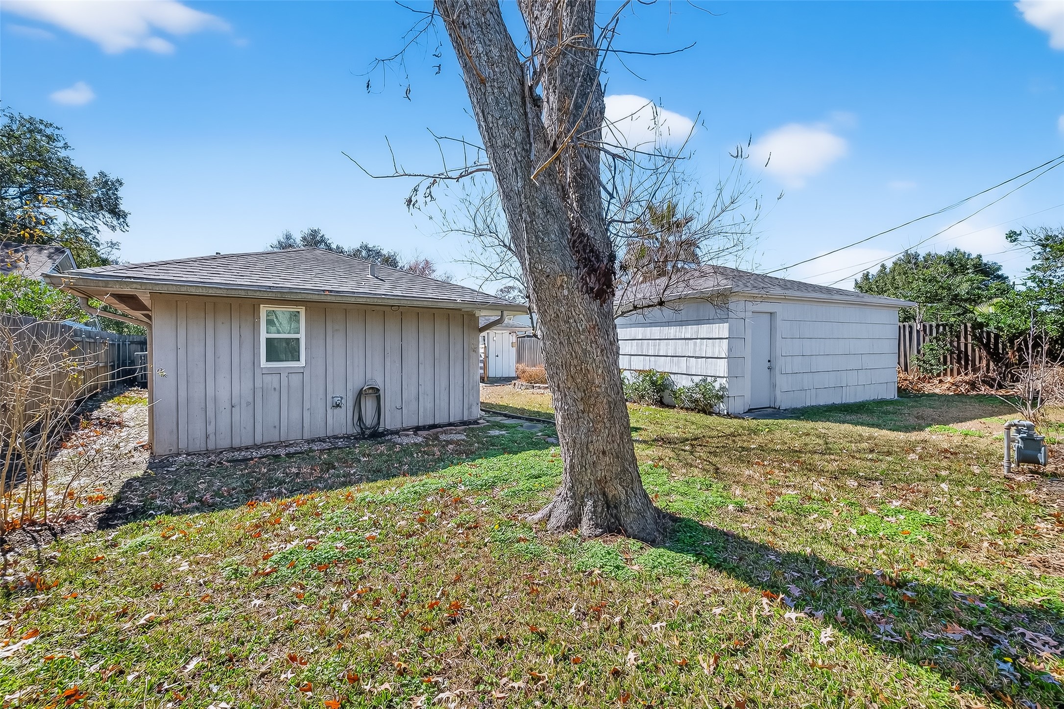 7014 Concho Street Houston, TX 77074 - Photo 45 of 46 There is plenty of room to play!