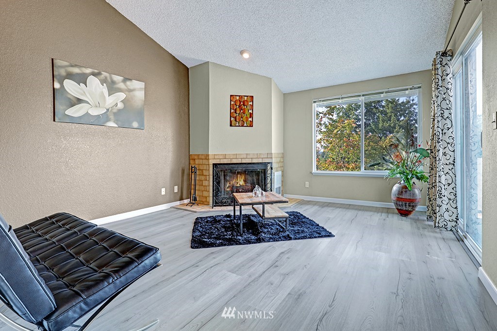 2607 Northeast 4th Street, Unit 237 Renton, WA 98056 - Photo 6 of 17 Gallery Image 6