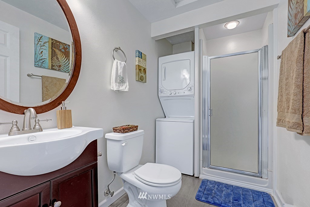 2607 Northeast 4th Street, Unit 237 Renton, WA 98056 - Photo 8 of 17 Gallery Image 8