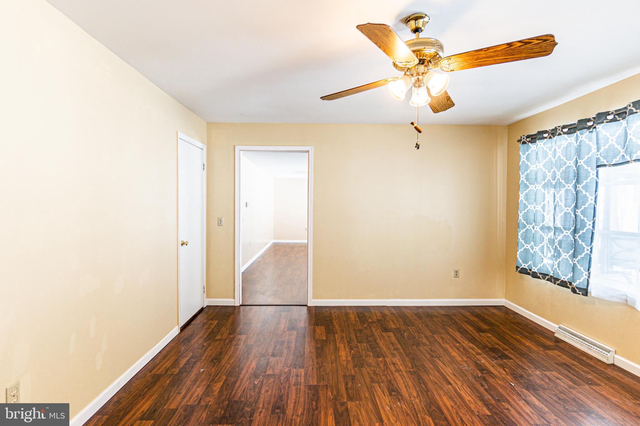 806 Hunters Valley Road Liverpool, PA 17045 - Photo 10 of 46 Formal Living Room