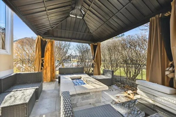 $899,900 | 3303 Scottsdale Court, Naperville, IL 60564