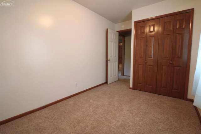6044 West Frances Road Clio, MI 48420 - Photo 13 of 34 21199652-12.JPG