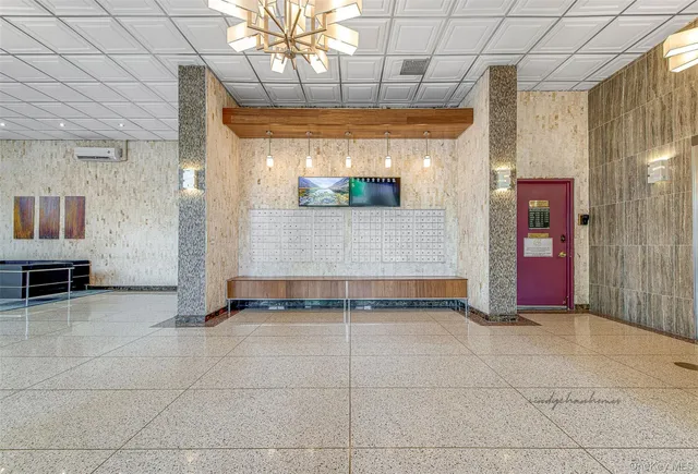 $3,400 | 152-18 Union Turnpike, Unit 6D | Kew Gardens Hills