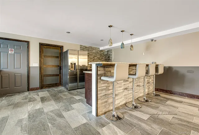 $3,400 | 152-18 Union Turnpike, Unit 6D | Kew Gardens Hills