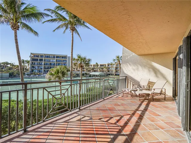 $7,800 | 3939 Ocean Drive, Unit 201B, Vero Beach, FL 32963