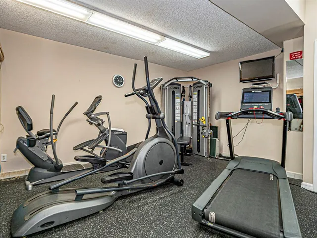 $7,800 | 3939 Ocean Drive, Unit 201B, Vero Beach, FL 32963