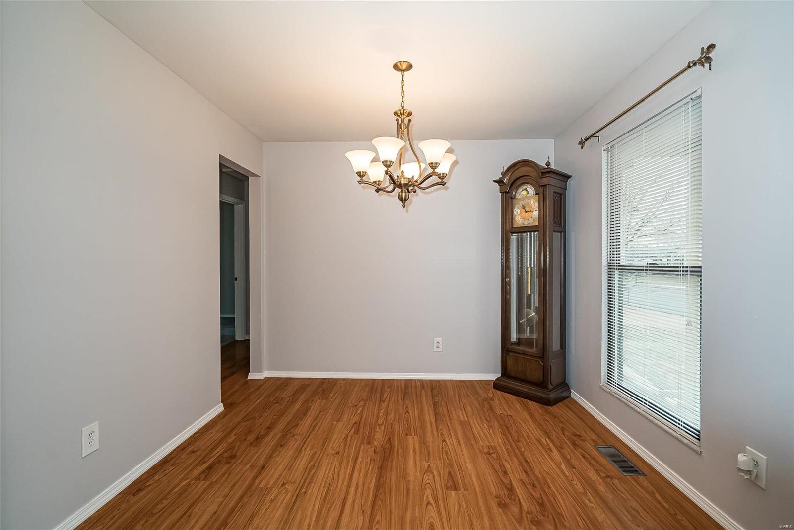 2405 England Town Road St. Louis, MO 63129 - Photo 14 of 42 Gallery Image 14