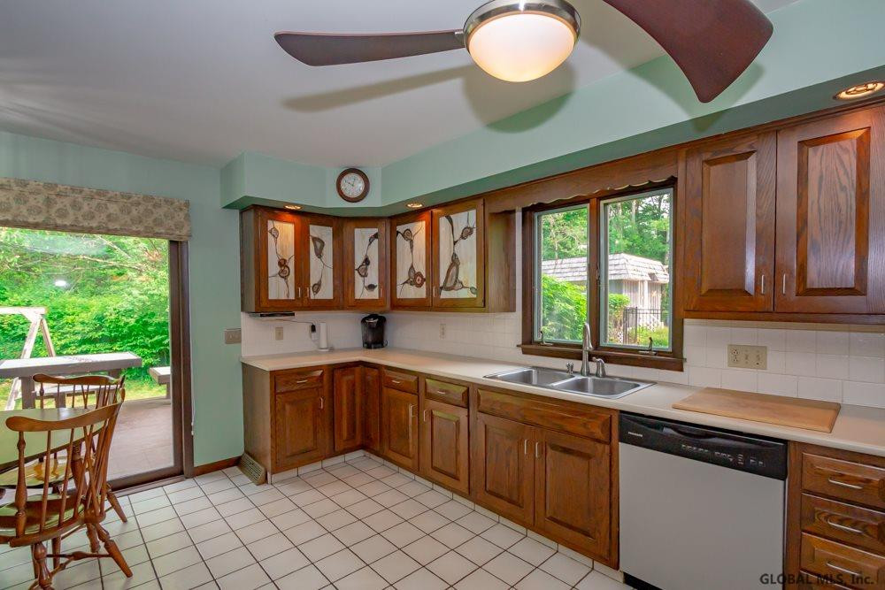 590 Currybush Road Rotterdam, NY 12306 - Photo 22 of 77 Photo 22