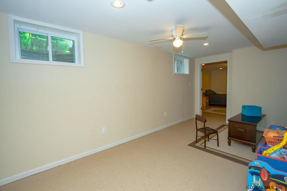 590 Currybush Road Rotterdam, NY 12306 - Photo 59 of 77 Photo 60