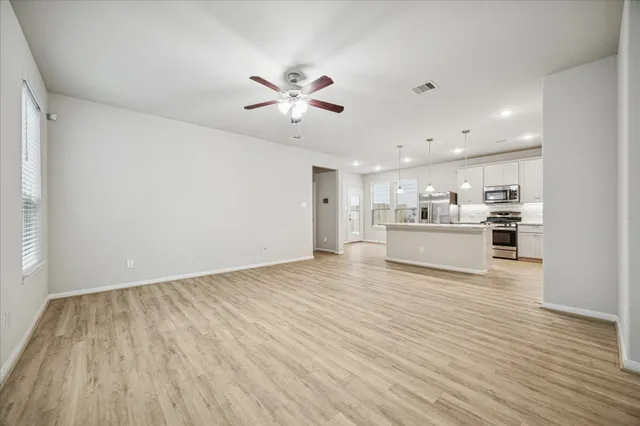 $2,400 | 15359 Caravel Bay Court, Houston, TX 77053