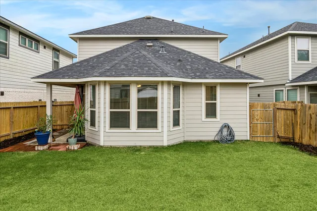 $2,400 | 15359 Caravel Bay Court, Houston, TX 77053