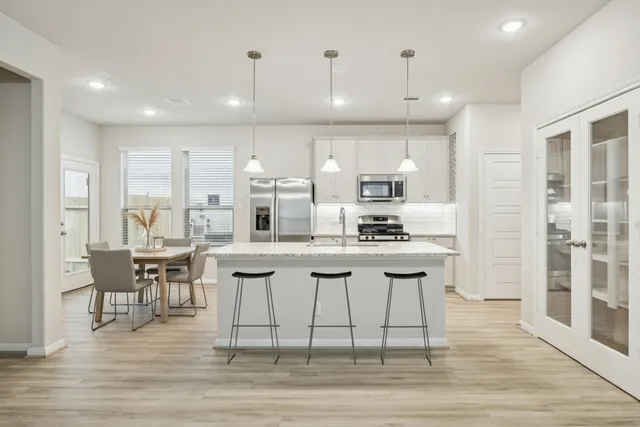 $2,400 | 15359 Caravel Bay Court, Houston, TX 77053