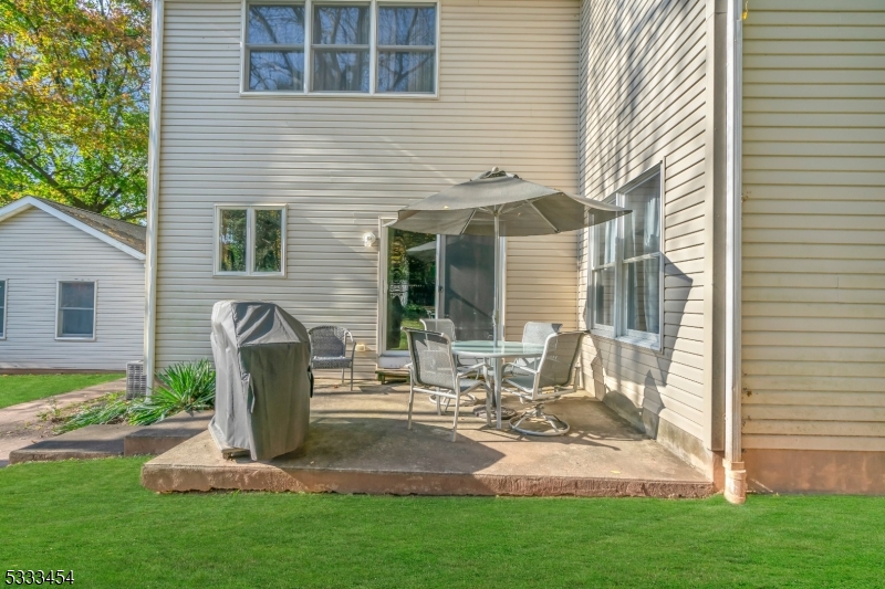 320 Ridge Boulevard Princeton, NJ 08540 - Photo 30 of 37 Gallery Image 30