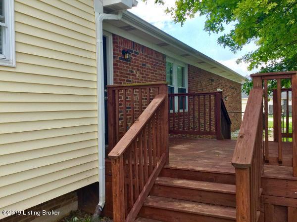 10401 Vantage Road Louisville, KY 40299 - Photo 22 of 30 Back Deck
