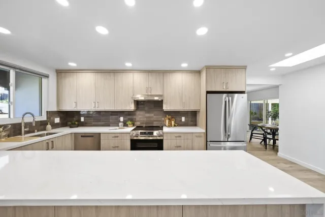 $1,295,000 | 6629 Glidden Street, San Diego, CA 92111