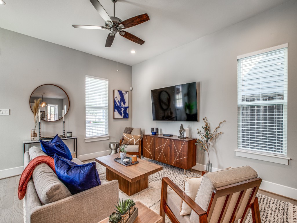 43 Red Harper Drive Spring, TX 77389 - Photo 4 of 22