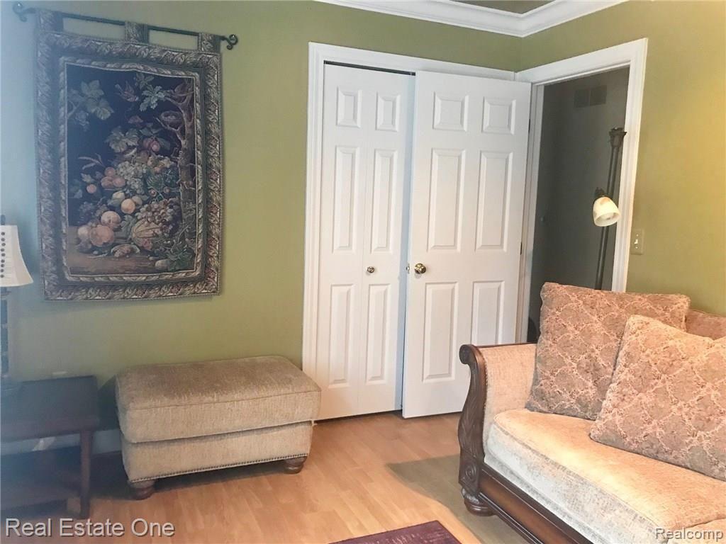1849 Ludgate Lane Rochester Hills, MI 48309 - Photo 19 of 61