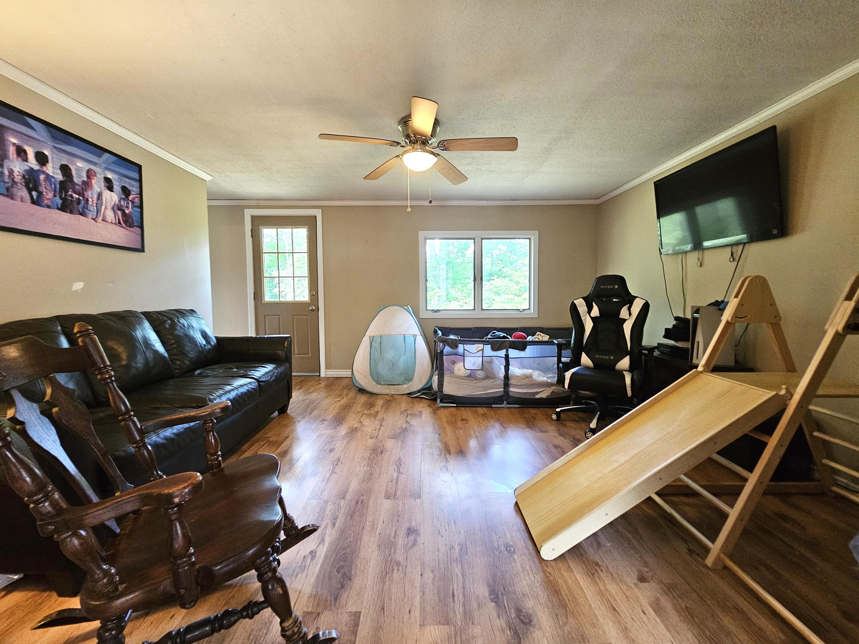 702 Storer Road Bradford, ME 04410 - Photo 15 of 39 15. LR