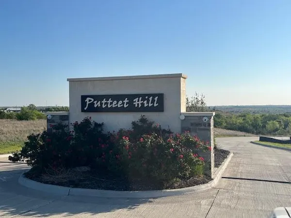$205,000 | 207 Morning Dove Court, Cresson, TX 76035