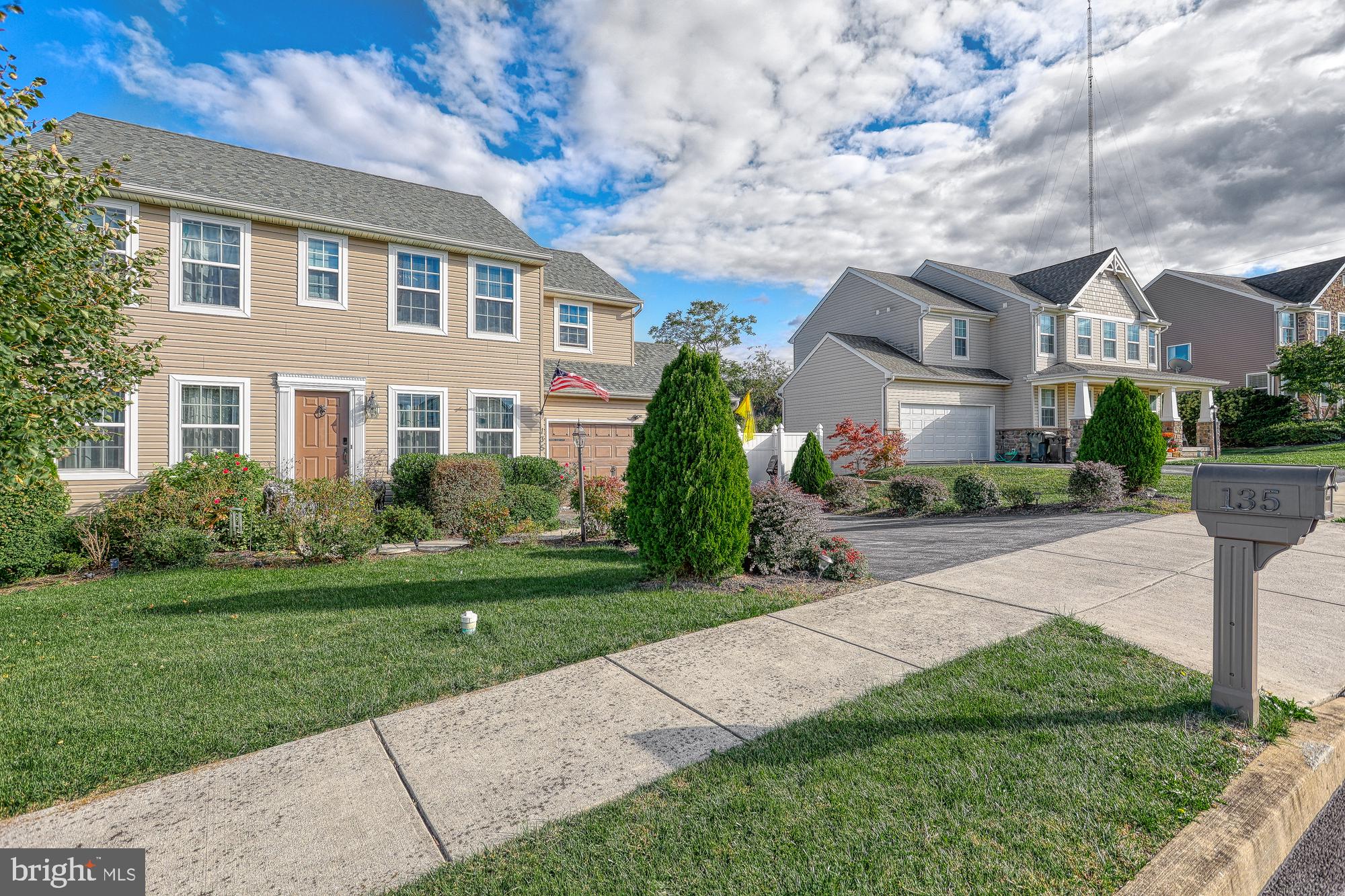 135 Azalea Drive Windsor, PA 17366 - Photo 3 of 67 Gallery Image 3