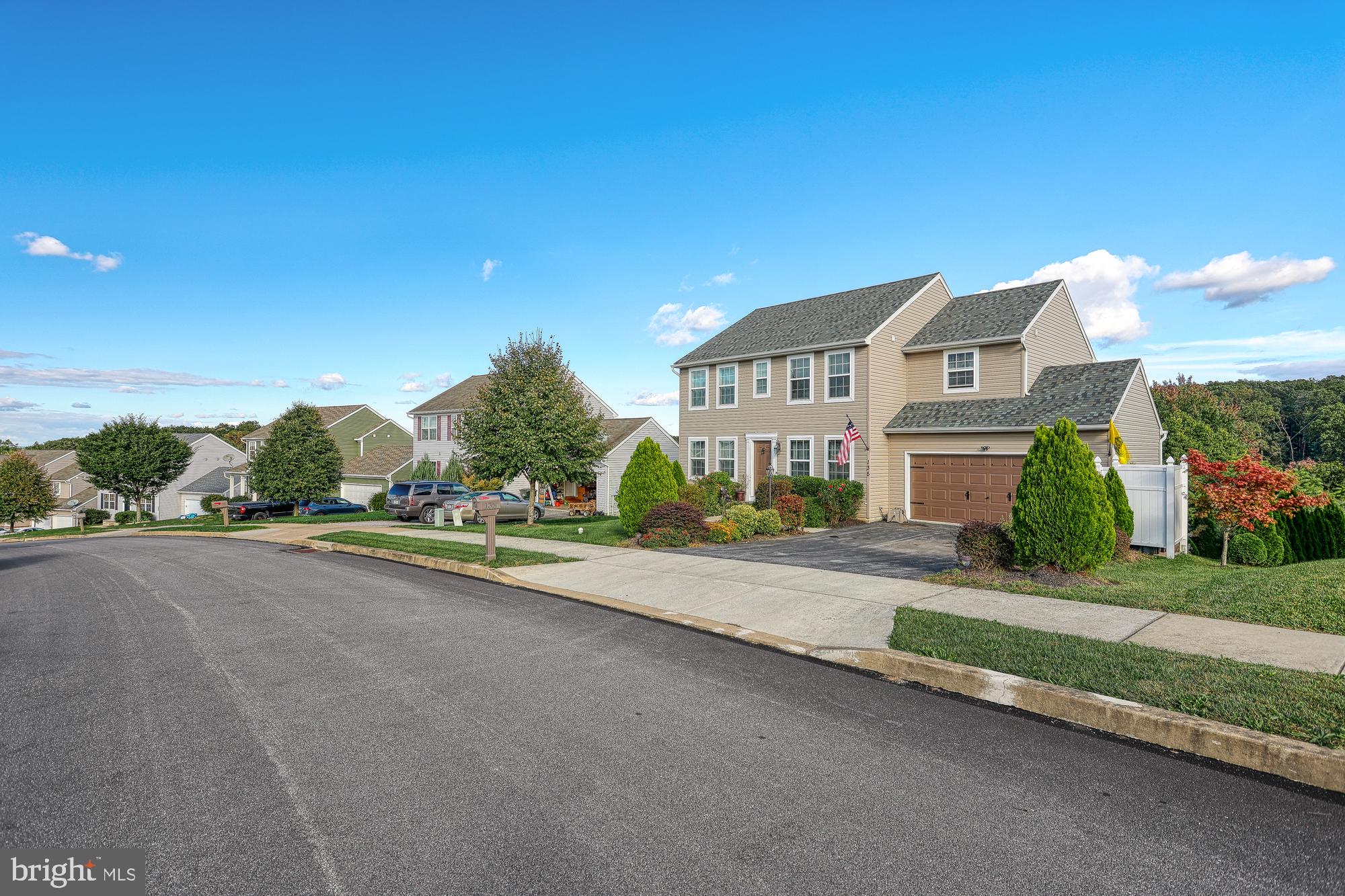135 Azalea Drive Windsor, PA 17366 - Photo 6 of 67 Gallery Image 6