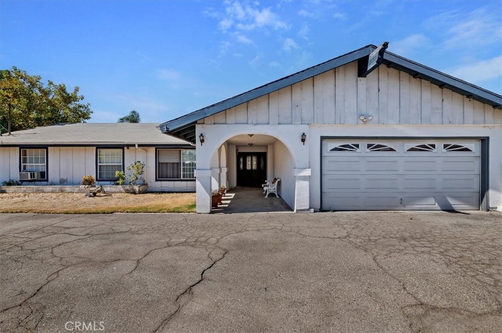 2121 Parkway Drive El Monte, CA 91733 - Photo 2 of 47