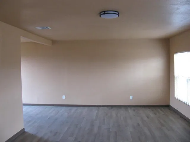 $1,500 | 12600 Highway 82, Unit 1, Savoy, TX 75479