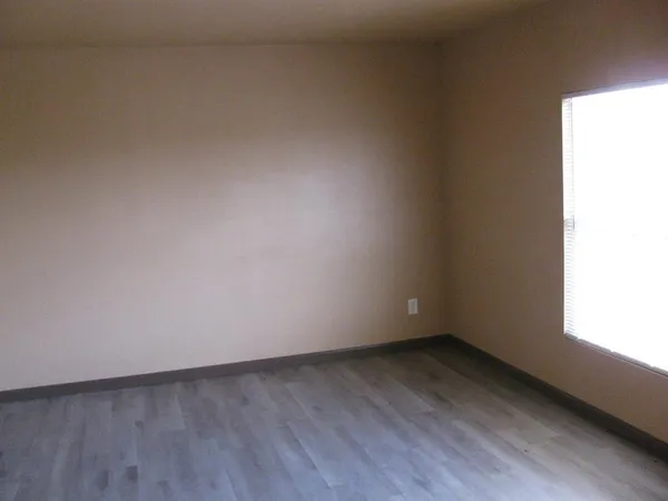 $1,200 | 12600 Highway 82, Unit 1, Savoy, TX 75479