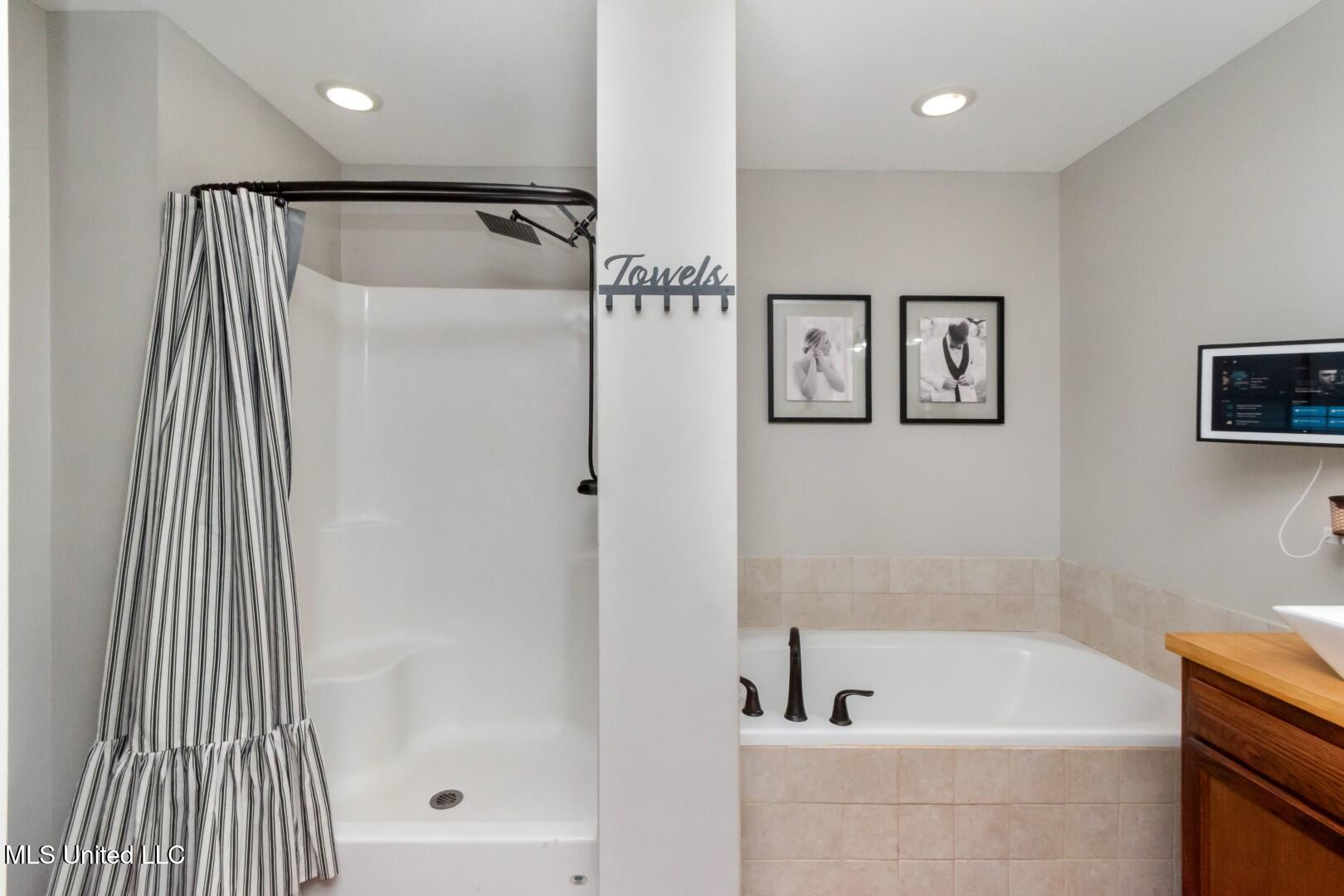 17952 Rayford Shumock Road Moss Point, MS 39562 - Photo 15 of 41 DSC_7929 (Large)