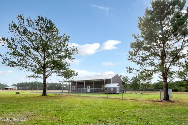 $190,000 | 17952 Rayford Shumock Road, Moss Point, MS 39562