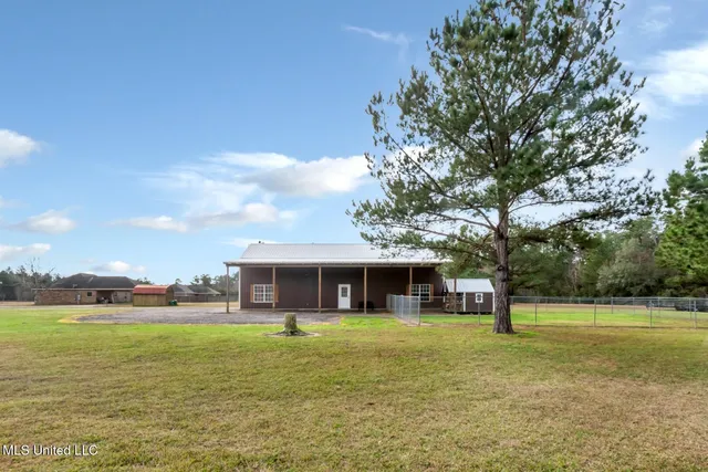 $190,000 | 17952 Rayford Shumock Road, Moss Point, MS 39562