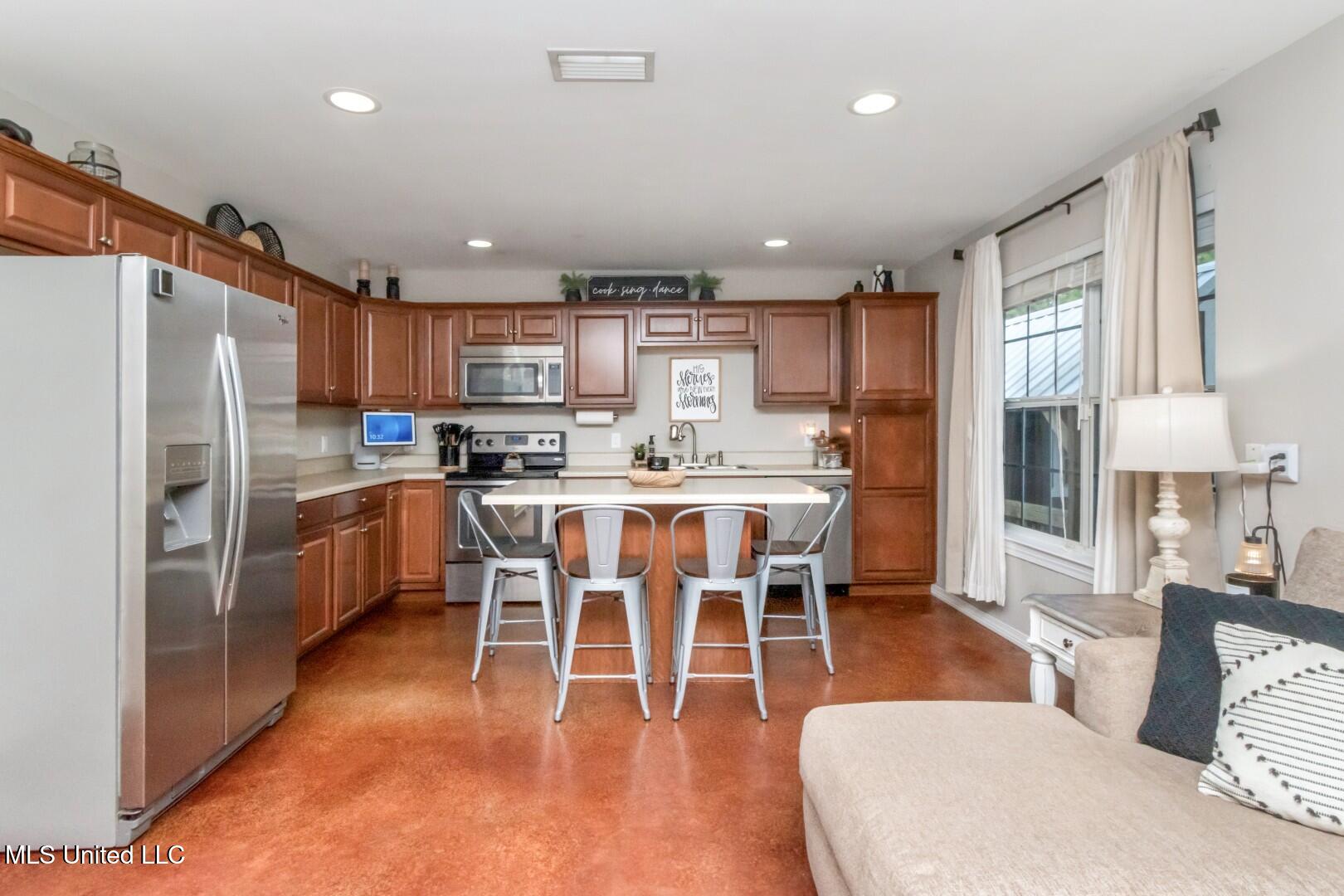 17952 Rayford Shumock Road Moss Point, MS 39562 - Photo 6 of 41 DSC_7893 (Large)