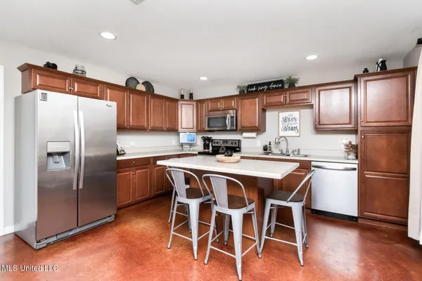 $190,000 | 17952 Rayford Shumock Road, Moss Point, MS 39562