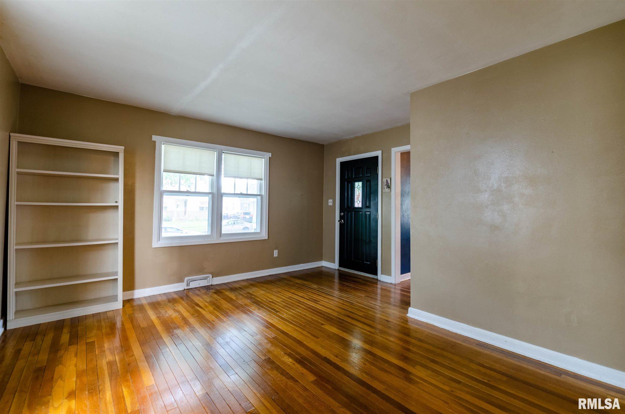 2024 North 20th Street Springfield, IL 62702 - Photo 4 of 21