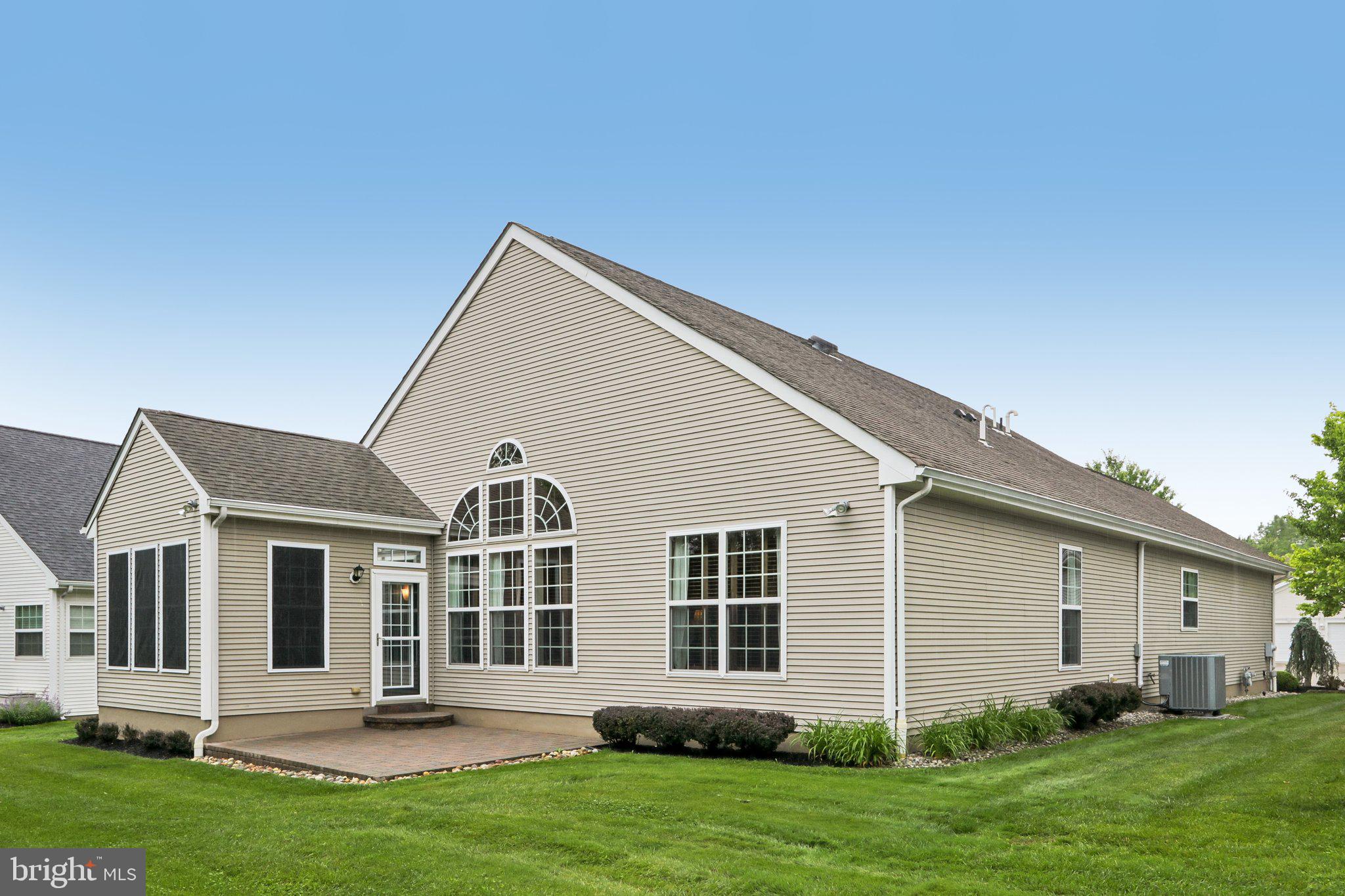 39 Danbury Road Swedesboro, NJ 08085 - Photo 38 of 62 front view of a house and a yard