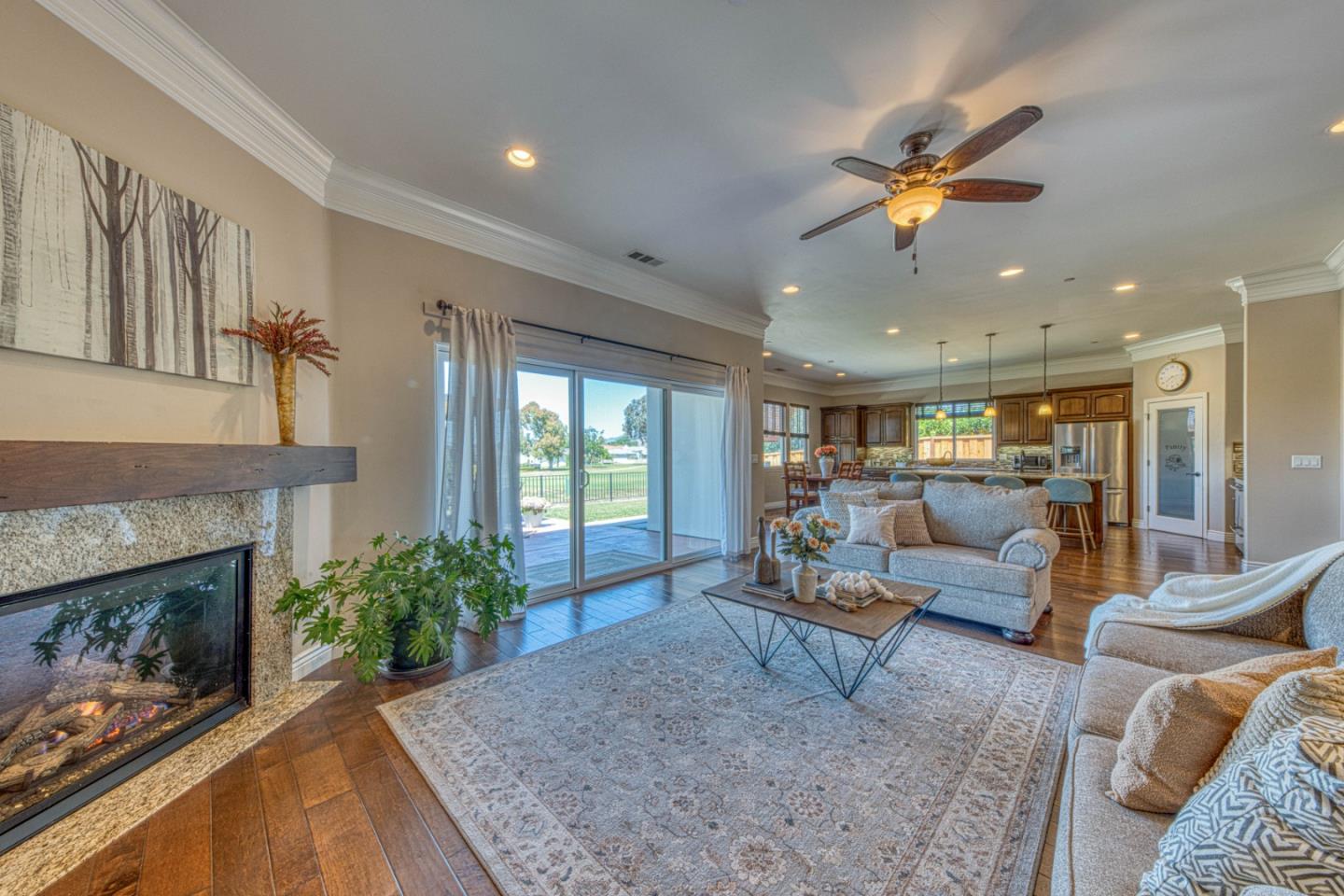 745 South Ridgemark Drive Hollister, CA 95023 - Photo 7 of 50