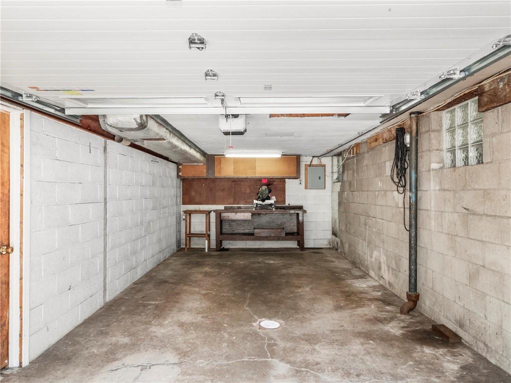 112 Bellbridge Road Elizabeth, PA 15037 - Photo 19 of 25 1 car integral garage
