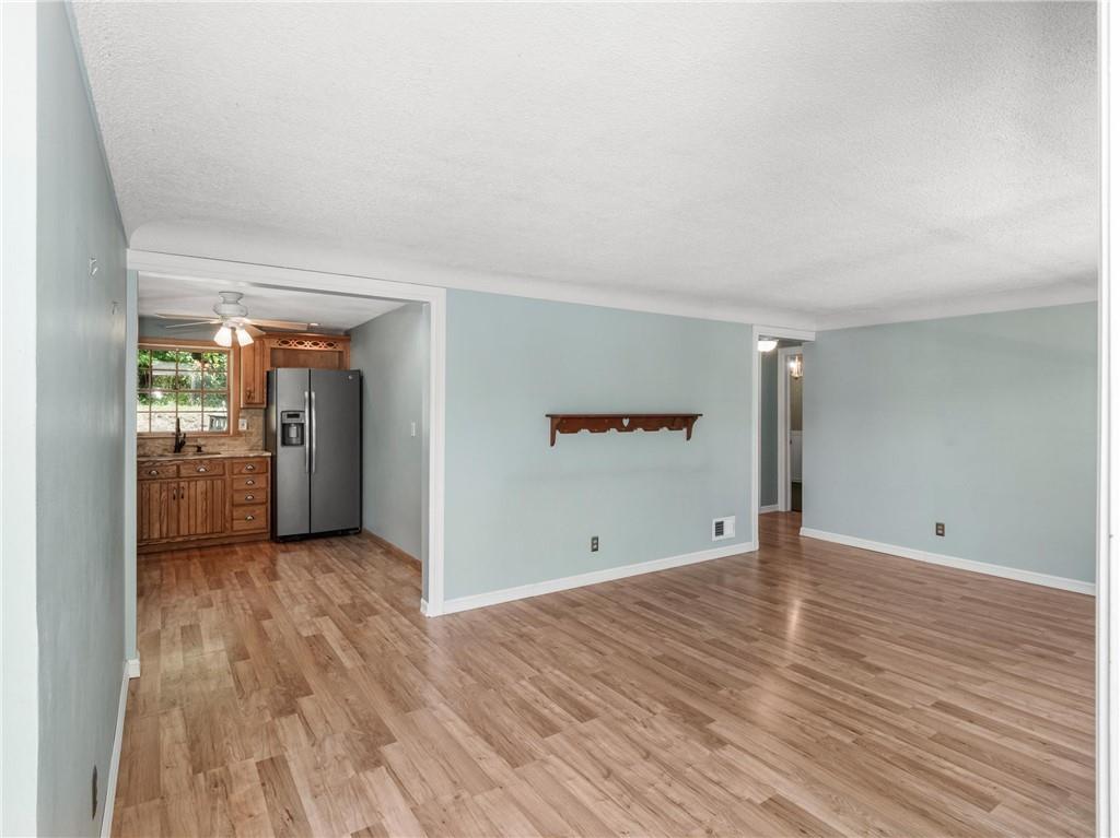 112 Bellbridge Road Elizabeth, PA 15037 - Photo 7 of 25 Gallery Image 7