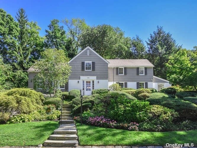 2 Richards Road, Port Washington, NY 11050 Compass