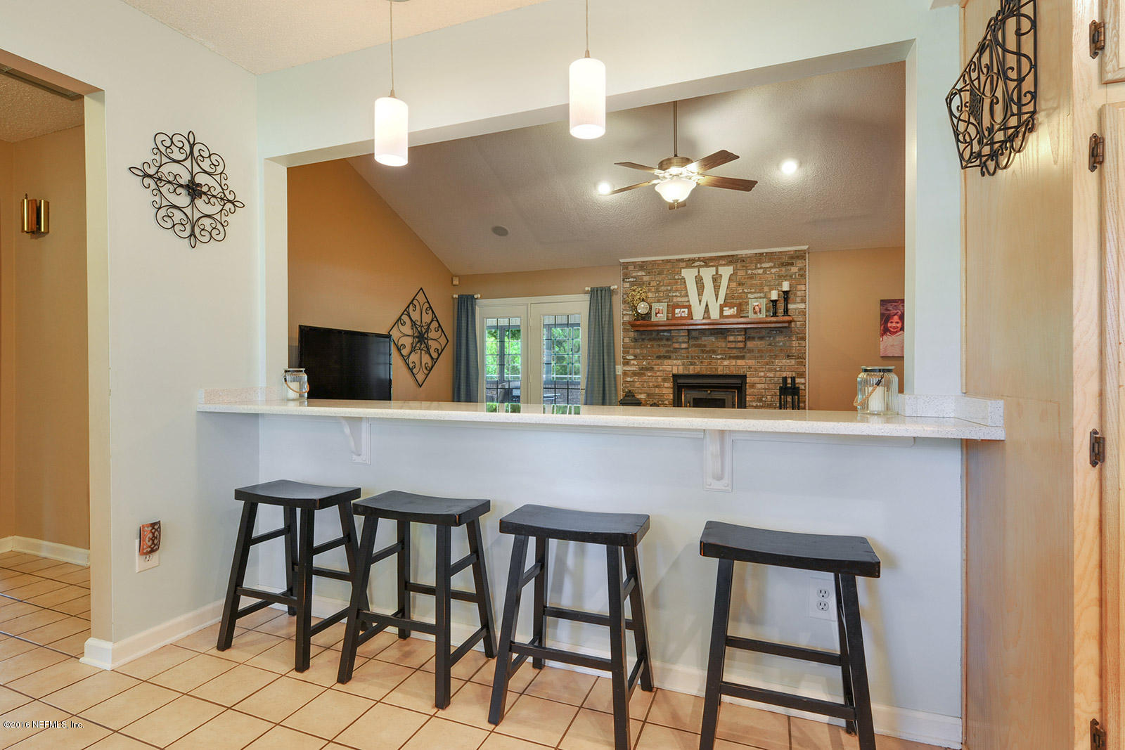 55481 Deer Run Road Callahan, FL 32011 - Photo 6 of 26 a kitchen with a table and chairs in it