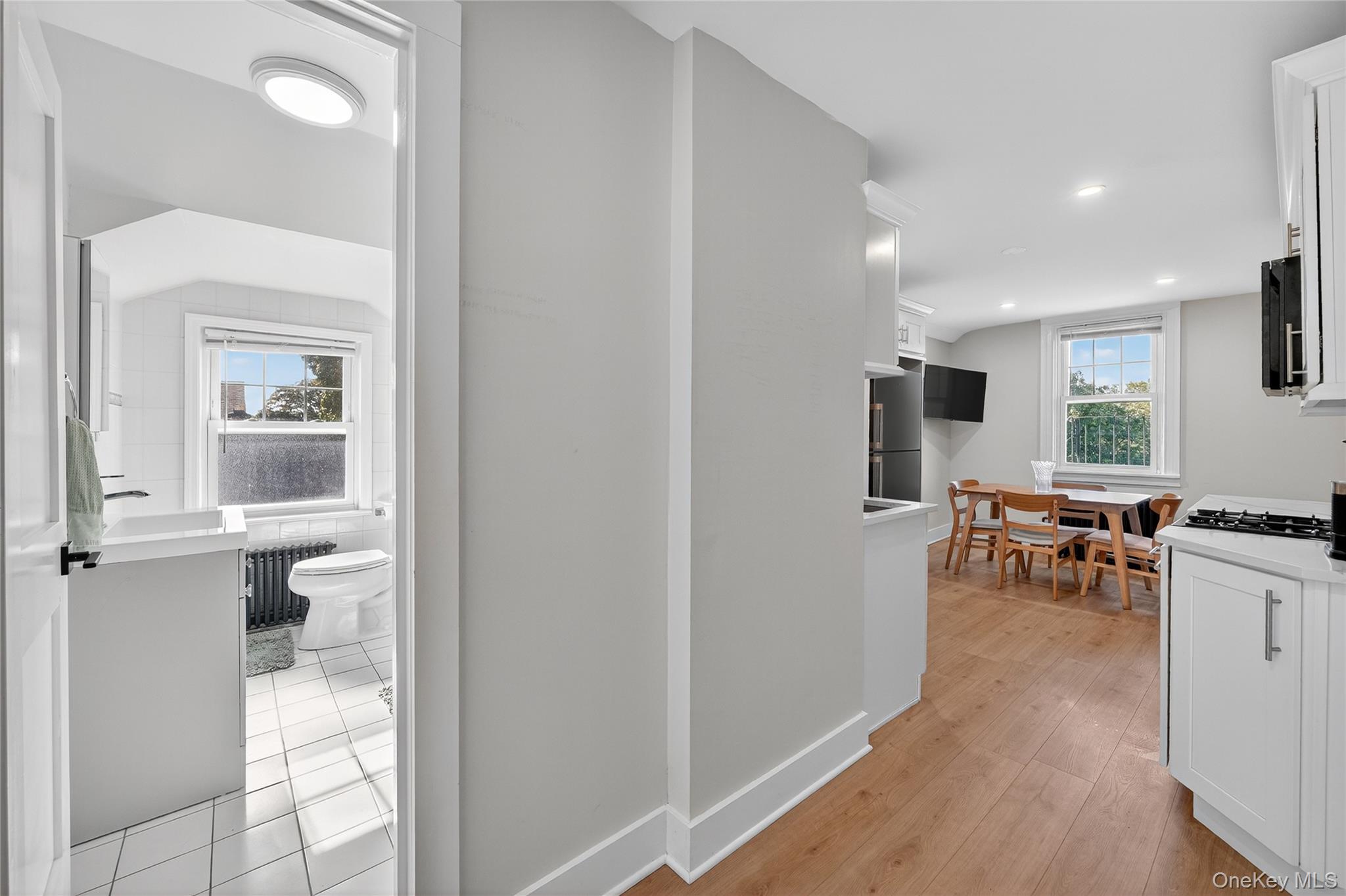 44 Madeleine Avenue, Unit 3 New Rochelle, NY 10801 - Photo 11 of 18