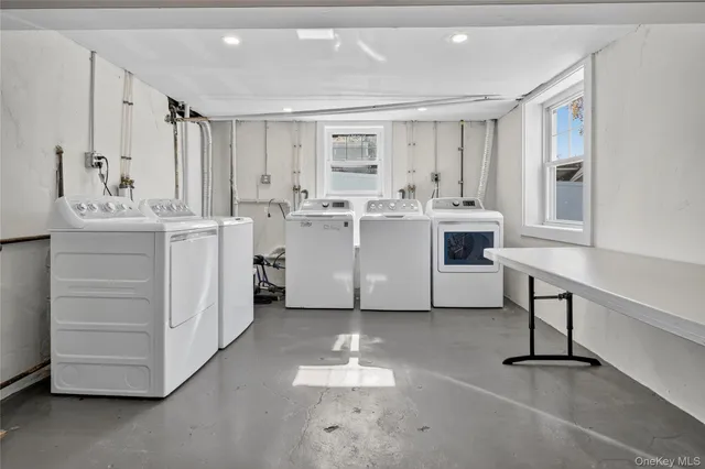 $2,000 | 44 Madeleine Avenue, Unit 3, New Rochelle, NY 10801