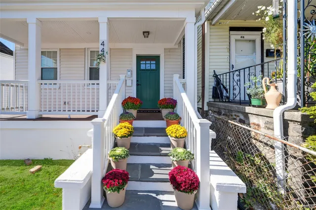 $2,000 | 44 Madeleine Avenue, Unit 3, New Rochelle, NY 10801