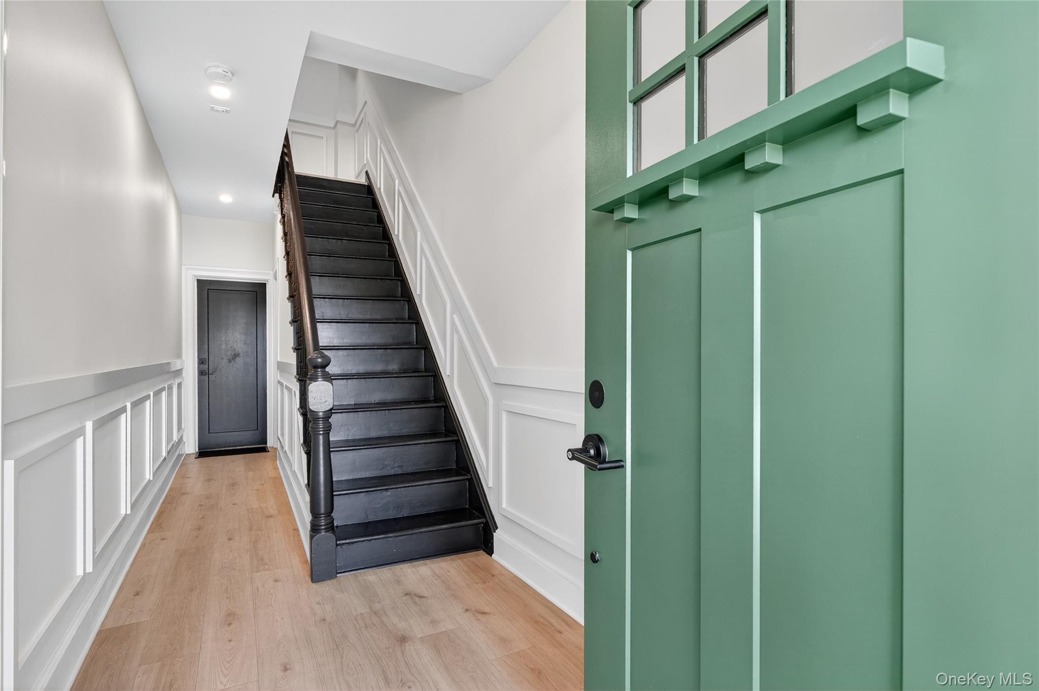 44 Madeleine Avenue, Unit 3 New Rochelle, NY 10801 - Photo 3 of 18