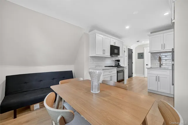 $2,000 | 44 Madeleine Avenue, Unit 3, New Rochelle, NY 10801