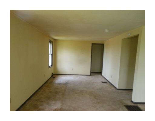 2450 West Possum Road Springfield, OH 45506 - Photo 8 of 9