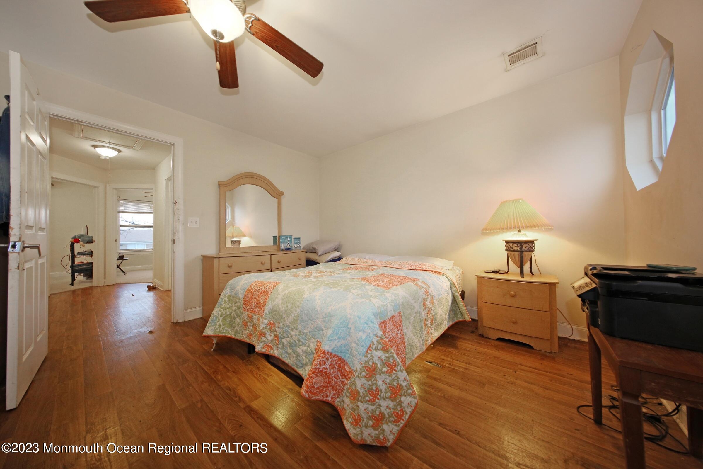 29 Gravelly Point Road Highlands, NJ 07732 - Photo 23 of 57 Master Bedroom